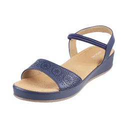 mochi Women's 44-1481 Slipper image 1