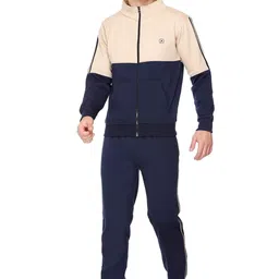 caracas Chroma Tracksuit: Embrace the Dual-Tone Revolution image 5
