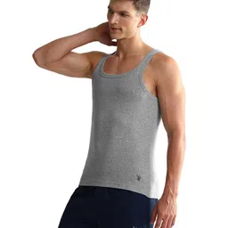 u.s. polo assn. Men's Regular Fit Fashion Vest image 2