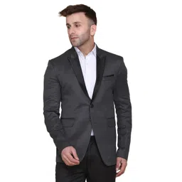 tahvo Men's Tuxedo with Hanky image 1