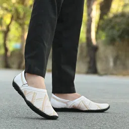 vellinto KULDHARA Cool Rjasthani Handstitched Ethnic Juttis ll Mojaris/Naagra Casual Corporate image 3