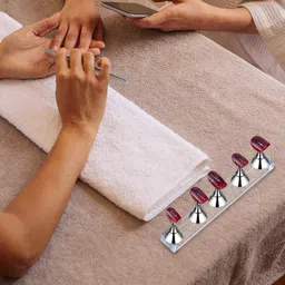 AISHU Acrylic Nail Display Stand Nail Tip Holder Magnetic Nail Practice Stand Fingernail DIY Nail Art Stand for False Nail Tip Manicure Tool image 4