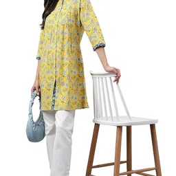 janasya Women's Yellow Cotton Floral Print Empire Tunic image 2