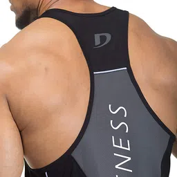 decisive Men Vest image 3