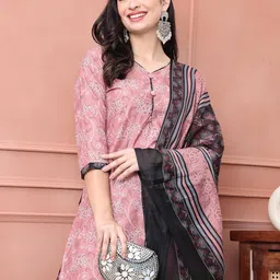 rajnandini Women's Cotton Blend Salwar Suit Set image 4