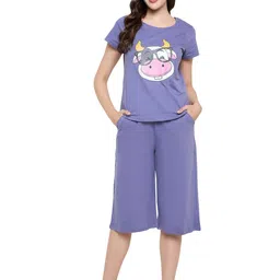clovia Women's Cotton Printed Top & Basic Capri Set image 1