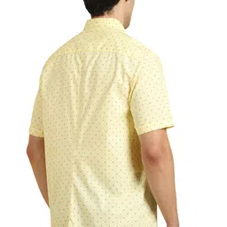 allen solly Men's Solid Regular Fit Shirt image 3