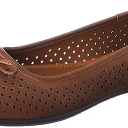bata Ballerinas Women's Laser Dip E Ballerina image 1