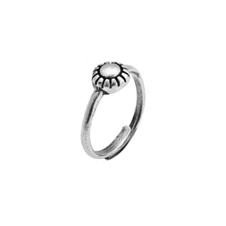 giva 925 Silver Oxidised Silver Pretty Floral Toe Rings, Adjustable | Toe Rings for Women and Girls | With Certificate of Authenticity and 925 Stamp | 6 Month Warranty* image 3