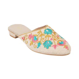 metro Women Ethnicwear Mules image 2