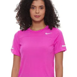 nike Women's Regular Fit Short Sleeve TOP image 1