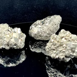 braun homes Pyrite Stone Natural Crystal – Wealth & Protection Stone | Fool’s Gold for Abundance, Confidence & Energy Shielding | Home Décor, Manifestation & Healing Crystal (Upto 40g) image 3