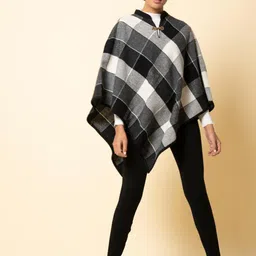 khaleej Women Magpie Checkered Poncho (Black/White_Free Size) image 2