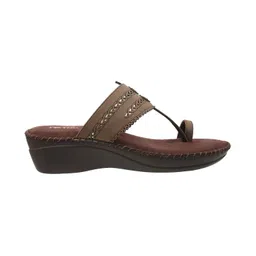 metro Women's Ethnic Embellished Kolhapuri Fashion Comfort Slip-on Sandal image 3