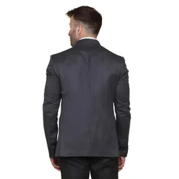 tahvo Men's Tuxedo with Hanky image 4