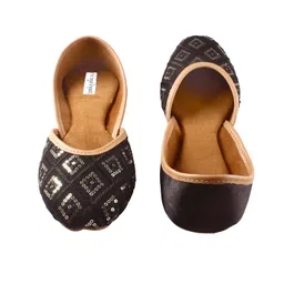 miraya impex Women's Punjabi Ethnic Black Sequence Jutti | Mojari -BV image 2