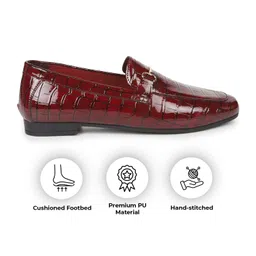 yoho Bliss for Women | Moccasins Range | Comfort | Hand-Stitched | Cushioned Footbed Finish image 2