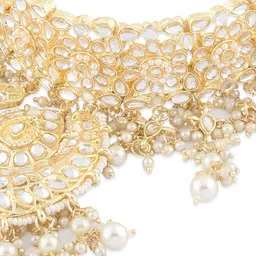 zaveri pearls Gold Tone Bridal Kundan & Pearls Choker Necklace & Earring Set For Women-ZPFK11011 image 4