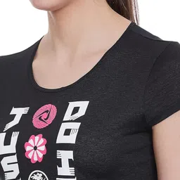 nike Womens' Regular Short Sleeve TOP image 3