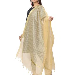 hella fashions Stylish 2.25 Meters Women's Dupatta, Designer Dupatta, Chunni, Scarf for Womens & Girls image 5