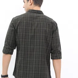 highlander Men's Checkered Slim Fit Shirt image 3
