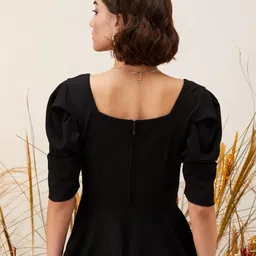 amazon brand - eden & ivy Women's Crepe Square Neck Puff Sleeve Regular Fit Peplum Knit Top image 2