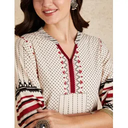 amazon brand - myx Women's Print Cotton Regular Fit Kurta image 4