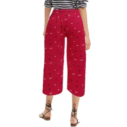 suman tex Women's Cotton Printed Nightwear Capris Pyjama Capri for Girls and Women Printed 3/4 Pyjama Set of 3 Multicolor, Prints and Colors May Vary image 3