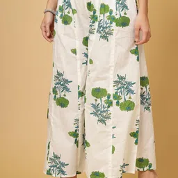 pistaa's Women's Regular Fit High Rise Palazzo image 4