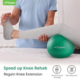 Trideer 9 Inch Pilates Ball Between Knees for Physical Therapy, Mini Exercise Ball - Yoga Ball, Small Workout Balls for Core Strength and Back Support image 2