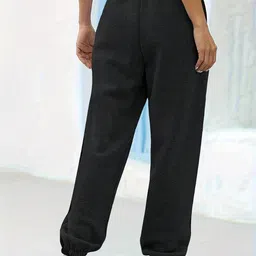kateclo Women's Relaxed Sweatpants image 3