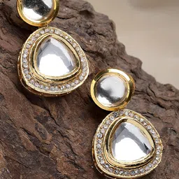 karatcart Gold Plated Handcrafted Polki Kundan Drop Earrings for Women image 4
