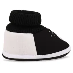 onfeet Soft Comfortable and Skin Friendly Slip-On Cotton Casual Winter Booties for 0-9 Months Baby Boy & Baby Girl image 3