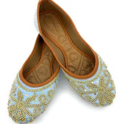 apni jutti Punjabi Jutti for Women, Punjabi Jutti, Serene Sky, Embroidered Handmade Jutti for Women image 1