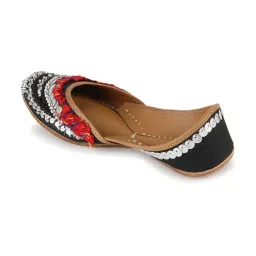 Glam Story Women's Black Ethnic Juttis image 5