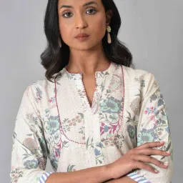 W Off-White Floral Print A Line Kurta image 5