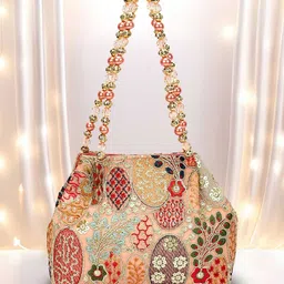 Metro Embellished Handheld Bag-picture-27