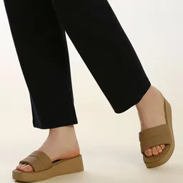 Inc 5 Women Open toe Flatform Heel Mules image 1