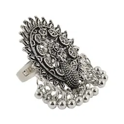 Teejh Cinthiya Silver Oxidized Ring image 4