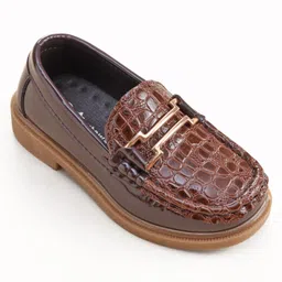 Cute Walk by Babyhug Slip On Loafer Shoes With Textured Design - Dark Brown image 3