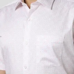 Van Heusen Pink Cotton Regular fit Geometric Shirt image 4