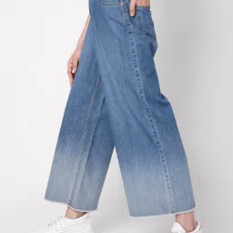 Vero Moda Blue Flared Fit Jeans image 3