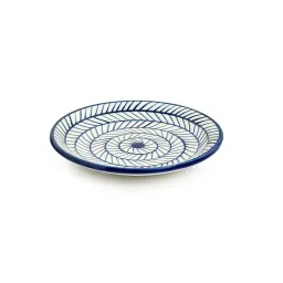 ExclusiveLane 'Indigo Chevron' Hand-painted Ceramic Quarter Plates (Set of 2, Microwave Safe) image 4