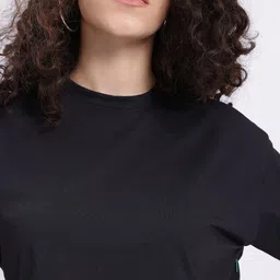 glitchez Drop-Shoulder Sleeves Boxy T-shirt image 3