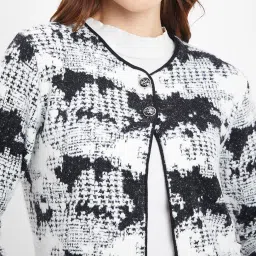 MADAME Black & White Printed Cardigan image 5
