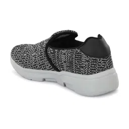 OFF LIMITS Men's STRIDE V Black Running Shoes image 5