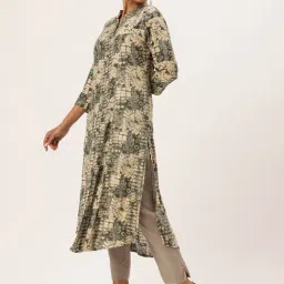 Amukti Olive Rayon Graphic Printed Three-Quarter Sleeves Kurta image 4