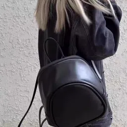 StyleCast x Revolte PU Swagger Shoulder Bag-picture-17