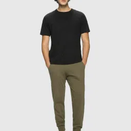 Bewakoof Olive Loose Fit Oversized Joggers image 5