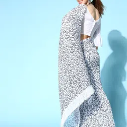 Mitera Ethnic Motifs Saree with Printed Border image 4